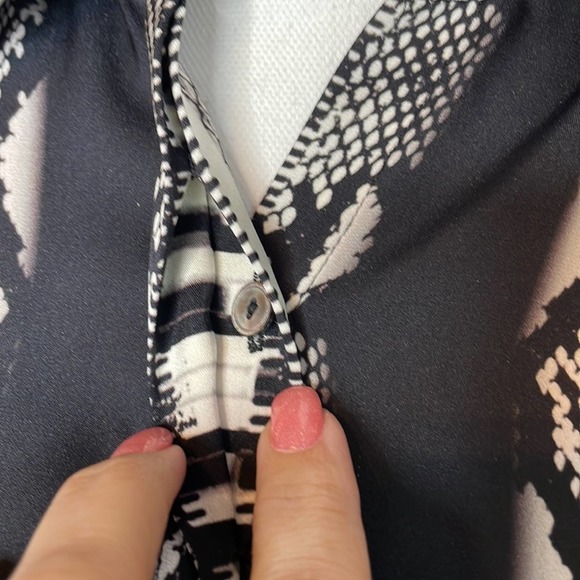 KOBI HALPERIN Blouse Silk Long Sleeve Snake Print Mixed Media Button-Up size XS - Picture 7 of 8